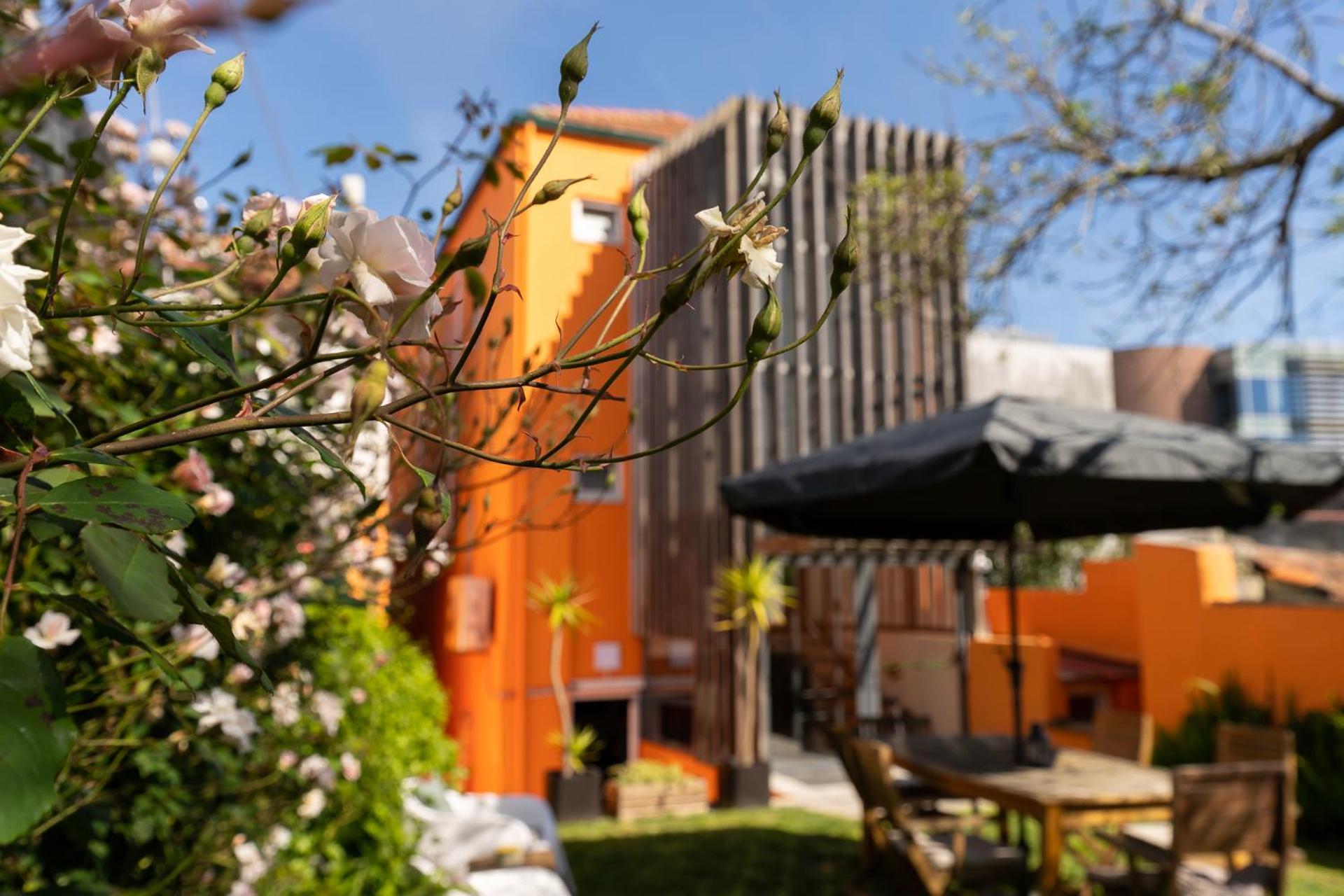 Peach Hostel & Suites Porto Exterior photo