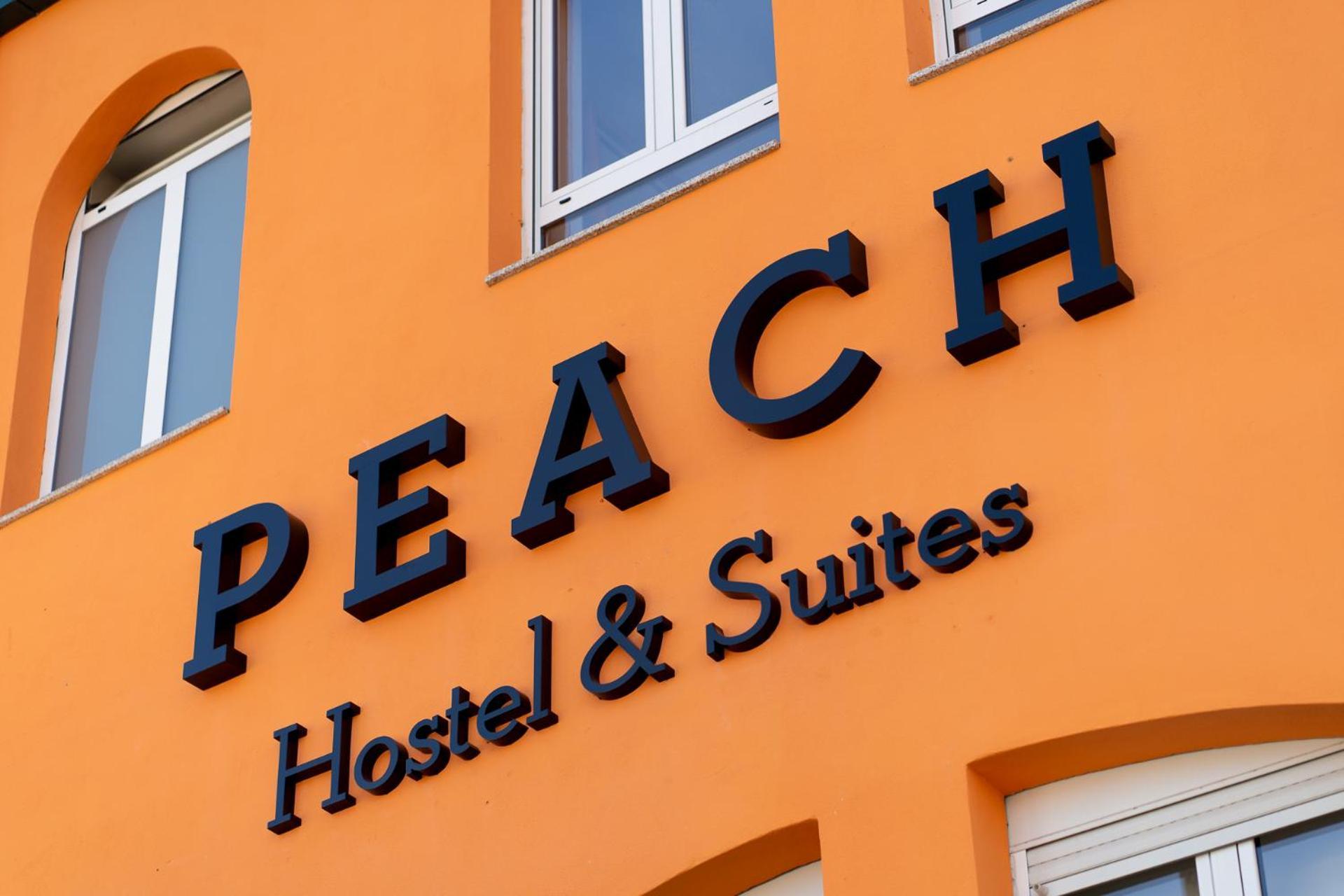 Peach Hostel & Suites Porto Exterior photo